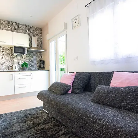 Apartment Edomus Ciudad Jardin